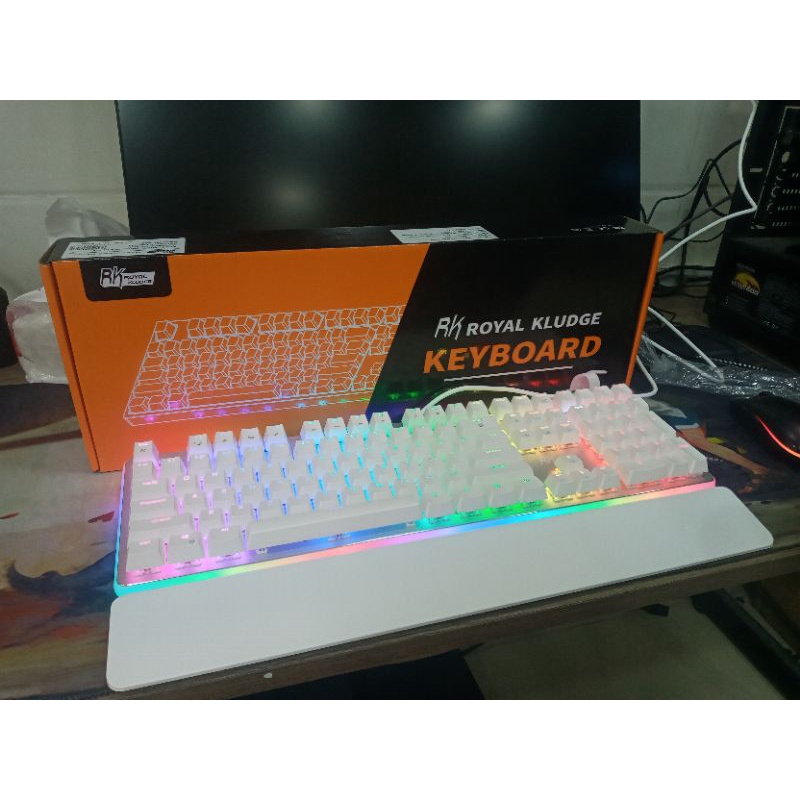 Bàn Phím Cơ Royal Kludge RK918 Led RGB (Có Kê Tay)
