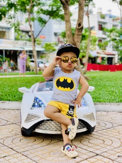 Sỉ bộ siêu nhân