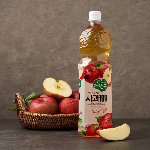 Nước trái cây Woongjin chai lớn 1.5 lít