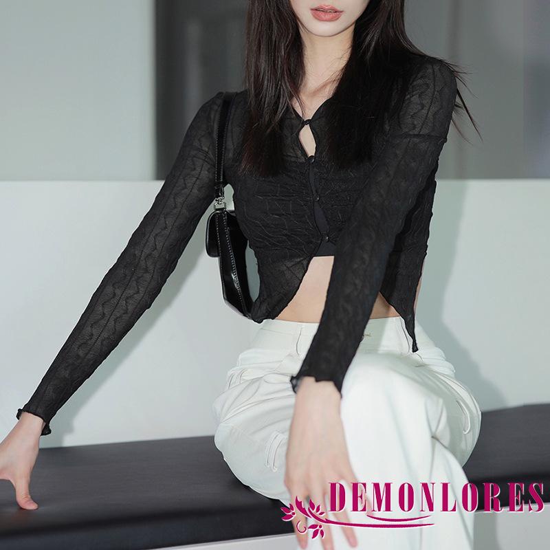 Áo Croptop Tay Dài Phối Nút Thiết Kế Lệch Tà Cho Nữ