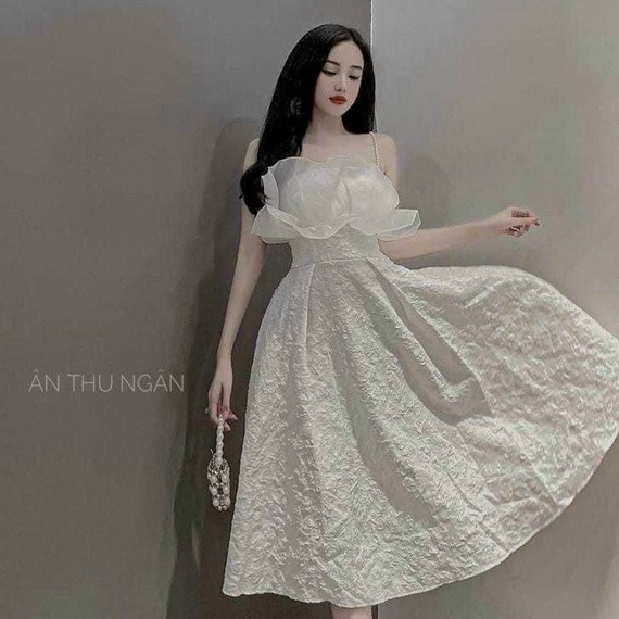 Đầm trễ vai màu trắng, đen hai dây kết tầng có mút ngực kiểu đầm dự tiệc sang chảnh thời trang nữ ARAVA
