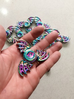 Con quay mắt rồng 7 màu