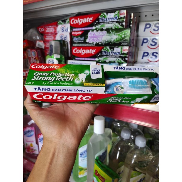 Kem đánh răng Colgate bạc hà the mát tuýp 225g [Tặng bàn chải lông tơ mềm mịn)