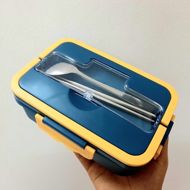 Hộp cơm 3 ngăn tặng kèm đũa và thìa inox