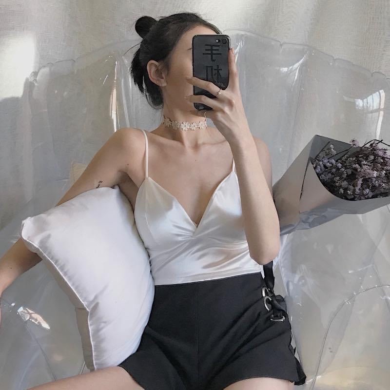 Áo Lót Bra Nữ Chất Liệu Phi Bóng Không Gọng Hai Dây Móc Cài Sau Bản To Ôm Và Đẩy Ngực Có Đệm Nâng Ngực 264