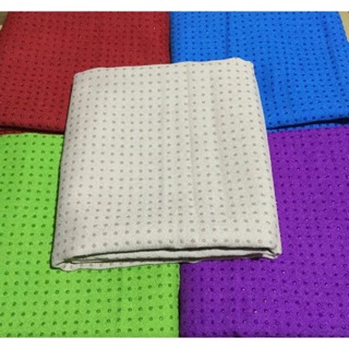Khăn trải thảm cotton hạt silicol