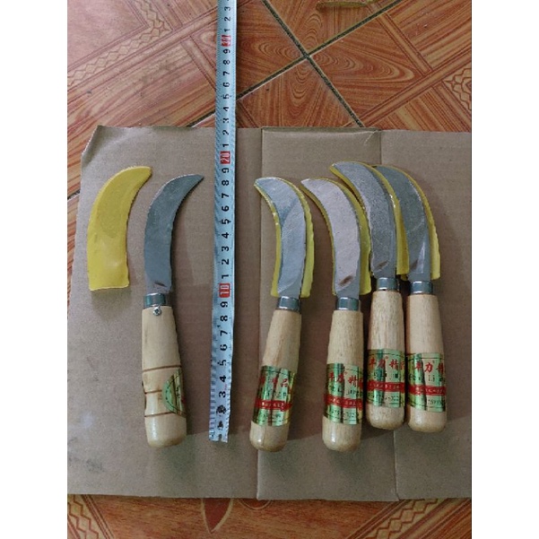 Liềm ra nải chuối sắc bén