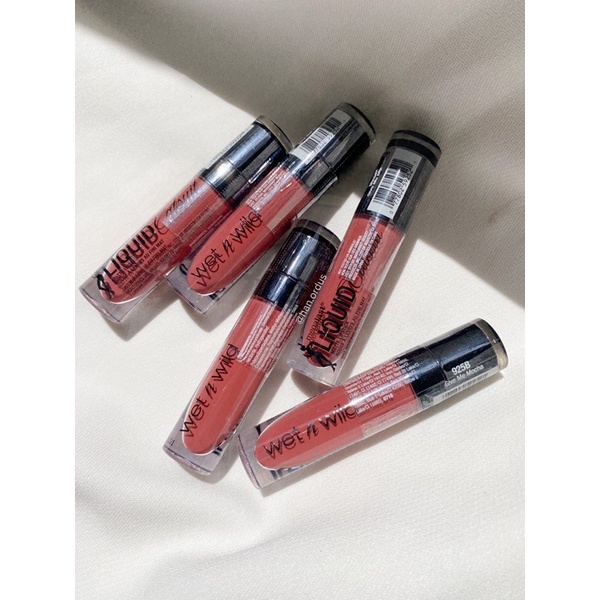 Son Kem Lì Wet n Wild Màu Give Me Mocha