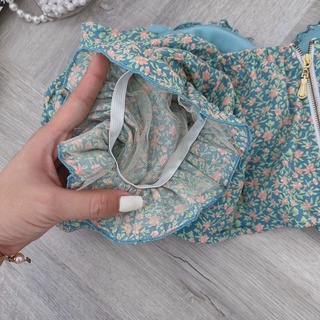 Set croptop hoa cúp ngực đan dây+ short