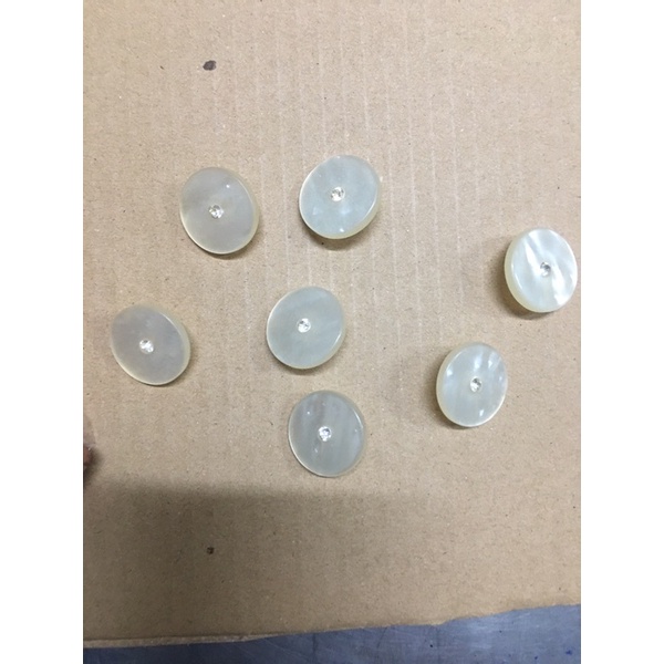 10 nút cúc trắng ngà đính đá dài 2,5cm