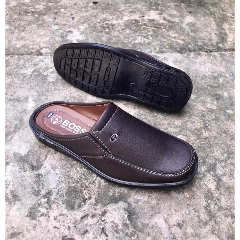 Dép bít mũi nam da mềm..mang êm chân..mã SP19..màu nâu..mẫu hót nhất hiện na