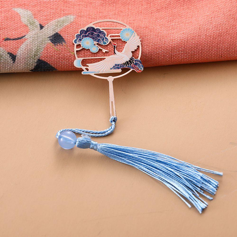 Thẻ Đánh Dấu Trang Sách Bằng Kim Loại Họa Tiết Cầu Vồng Phối Tua Rua Phong Cách Trung