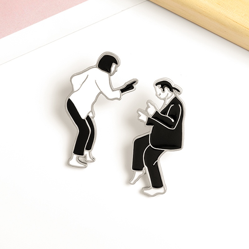 Bộ Ghim Cài Áo Tráng Men Hình Con Lắc Lư Trắng Đen Phong Cách Cổ Điển Cho Người Hâm Mộ