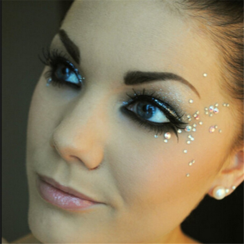 Miếng Dán Đính Kim Cương Giả Lấp Lánh Trang Điểm Mắt Đa Năng