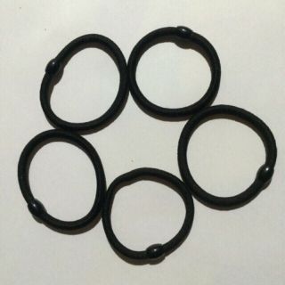 Dây buộc tóc đen trơn