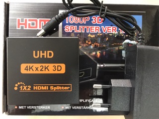Bộ chia hdmi có khuyếch đại kèm adapter