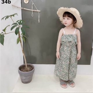Jumpsuit bé gái diện hè