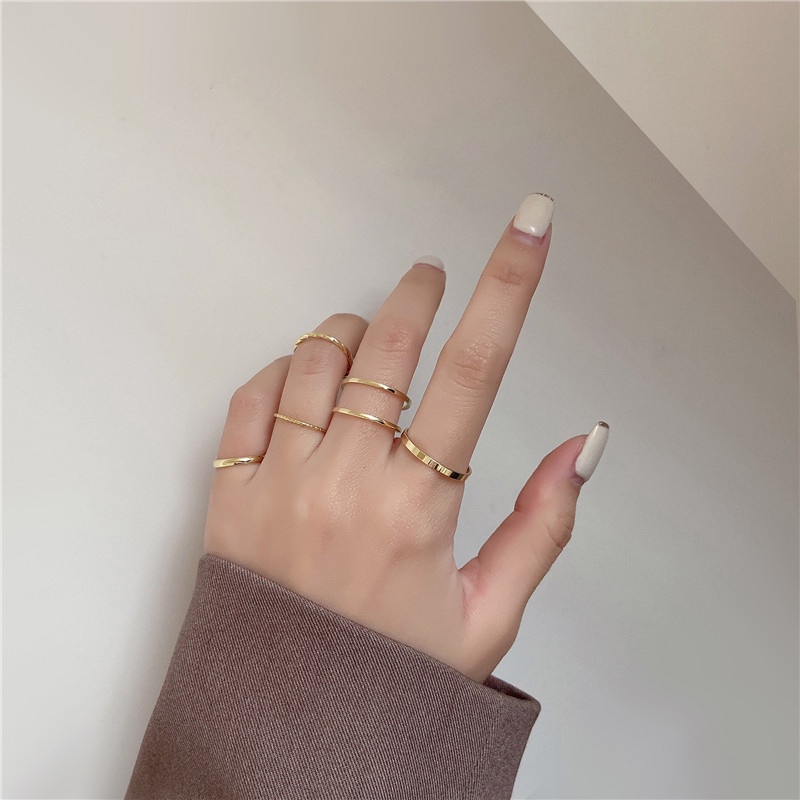 Set 5 nhẫn đeo khớp ngón tay kim loại màu vàng/ đen đơn giản phong cách Hàn Quốc dành cho nữ