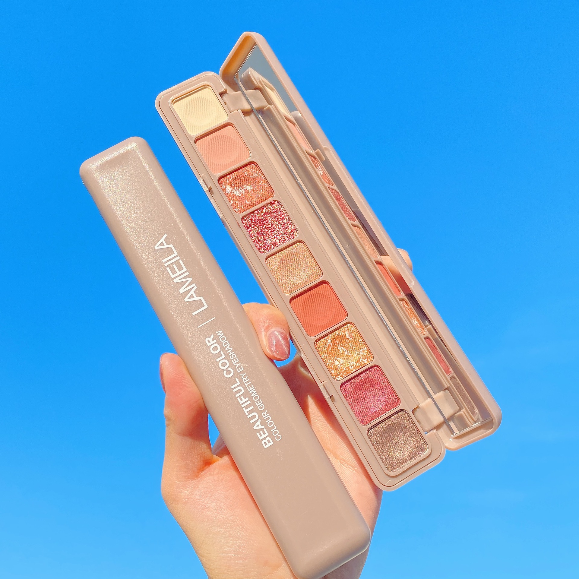 [Hàng mới về] Bảng phấn mắt Lameila 9 màu độ bóng cao dễ trang điểm | BigBuy360 - bigbuy360.vn