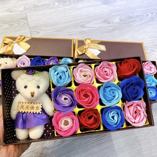 Hộp quà gấu bông và 12 hoa hồng sáp thơm xà phòng - Quà tặng Valentine, 8/3, 20/10, 20/11, Sinh nhật, Tặng bạn gái