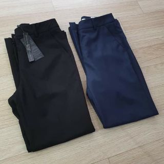 Quần ống vẩy xẻ bên