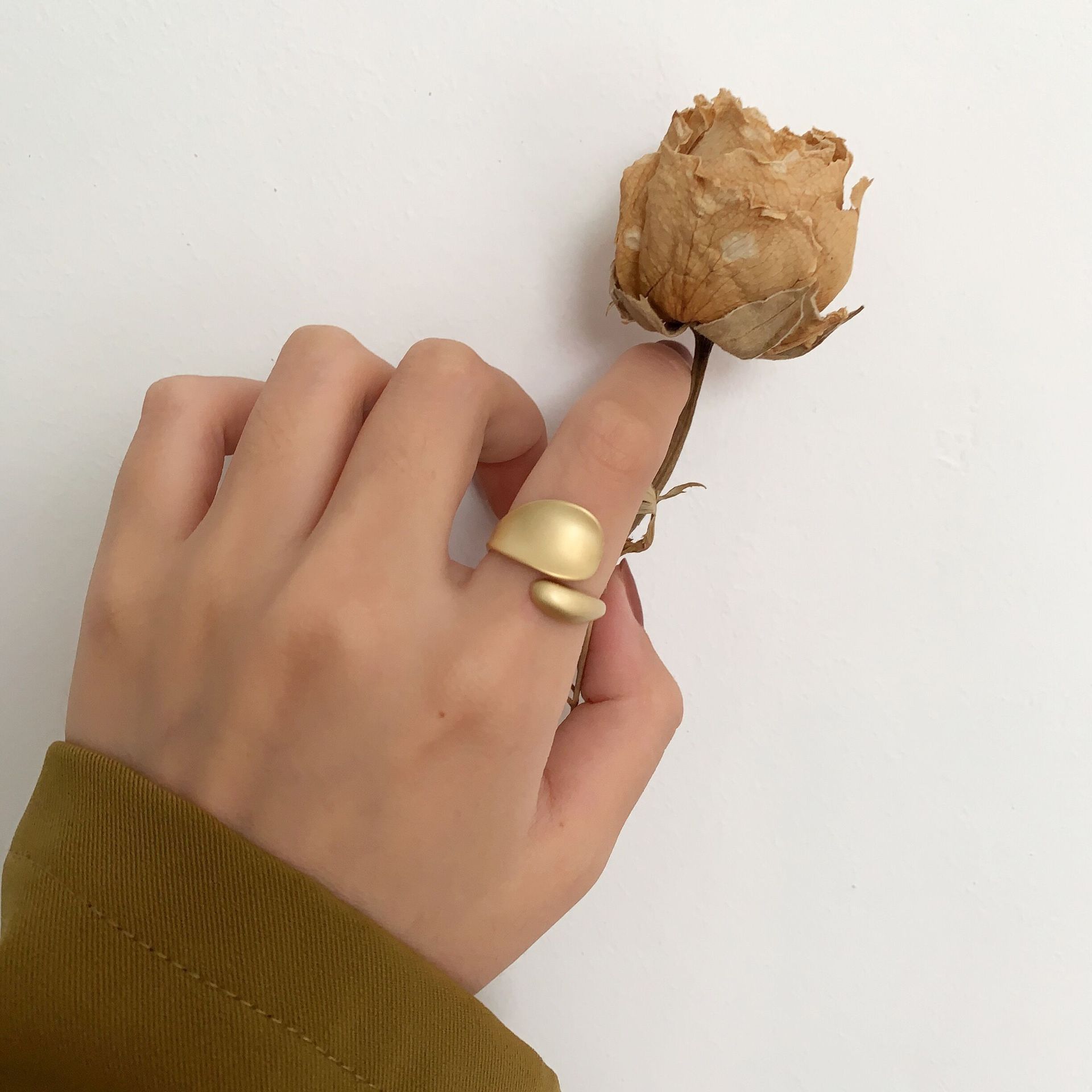 Nhẫn đeo ngón tay kim loại dạng hở hình học nhám cá tính thời trang cho nữ