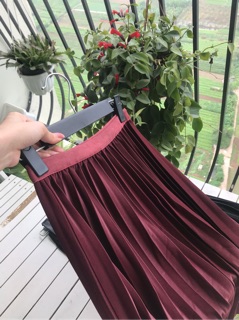 Sale Chân váy xếp ly ( ảnh thật shop chụp)