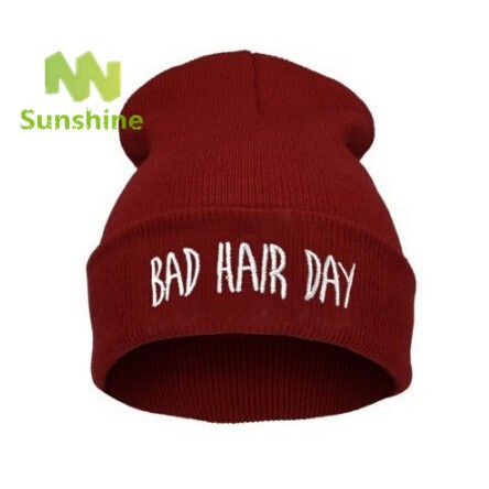 Mũ len trùm đầu thêu chữ Bad Hair Day thời trang cho nữ