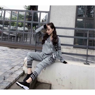 giầy đính đá nỏi bật
