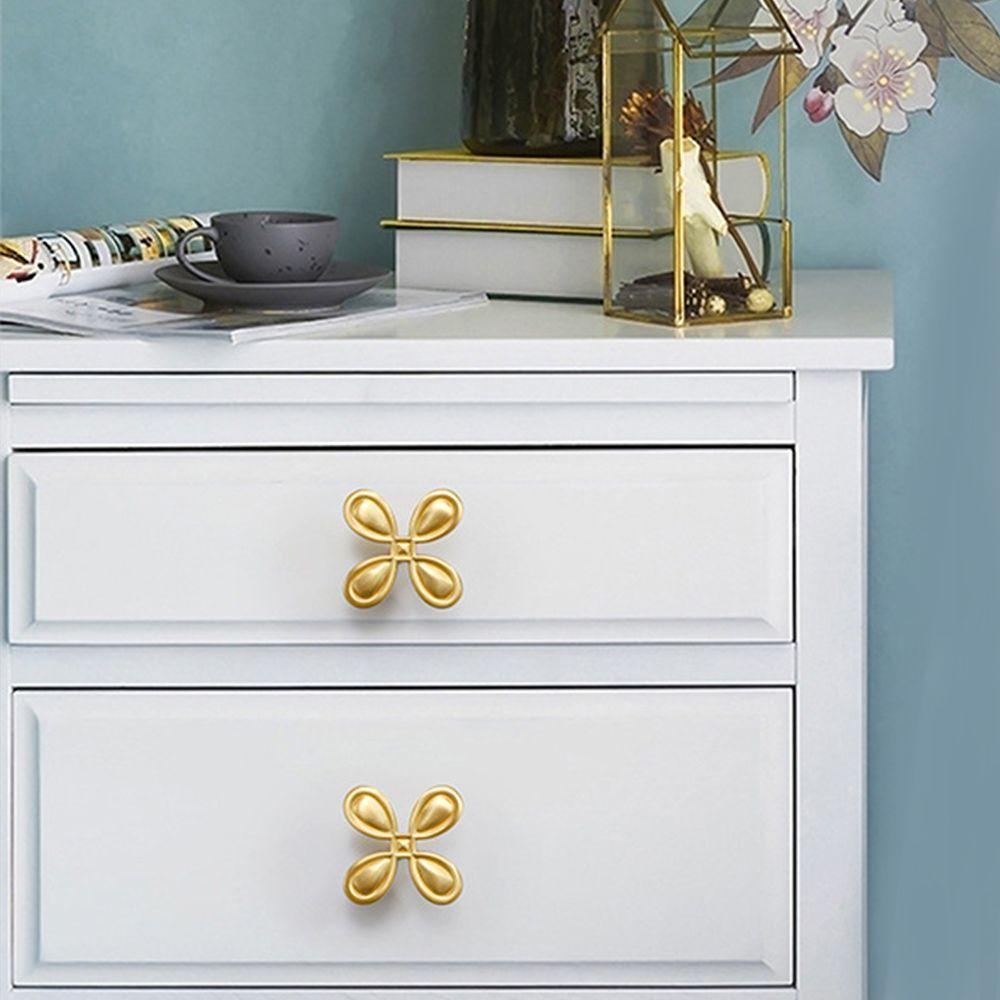 Tay Nắm Cửa Tủ Hình Bông Hoa Độc Đáo Tiện Dụng Cho Nhà Bếp