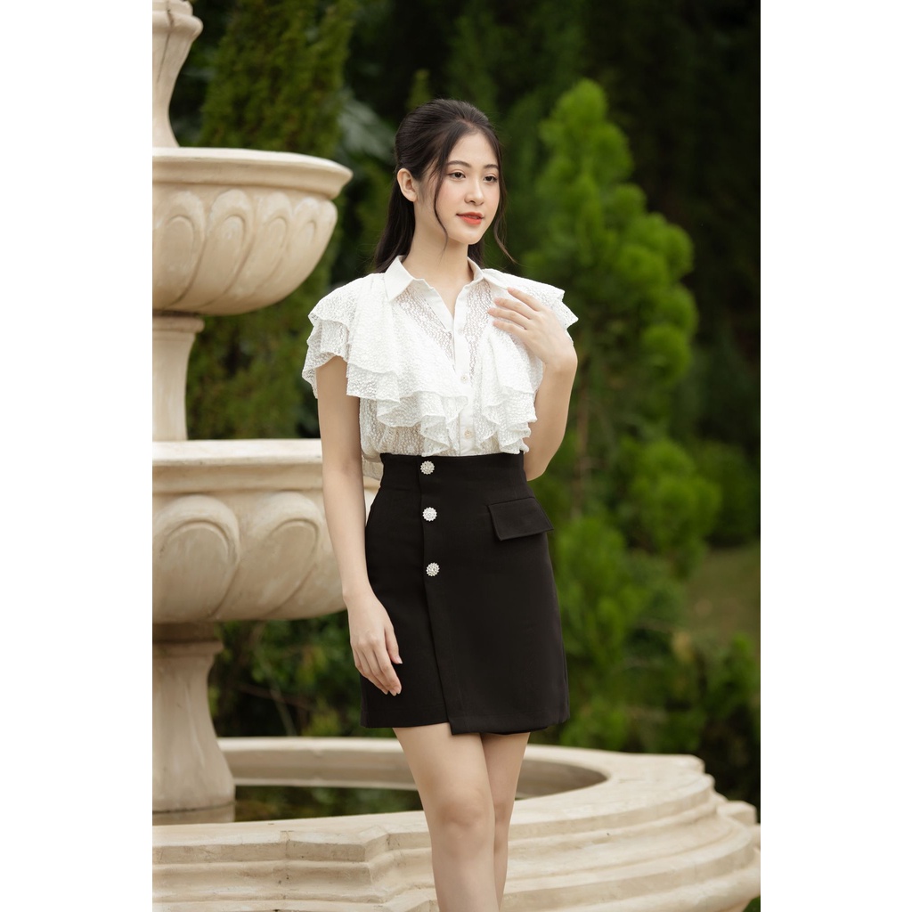 Áo ren tiểu thư Naomi + short đính đá Melanie