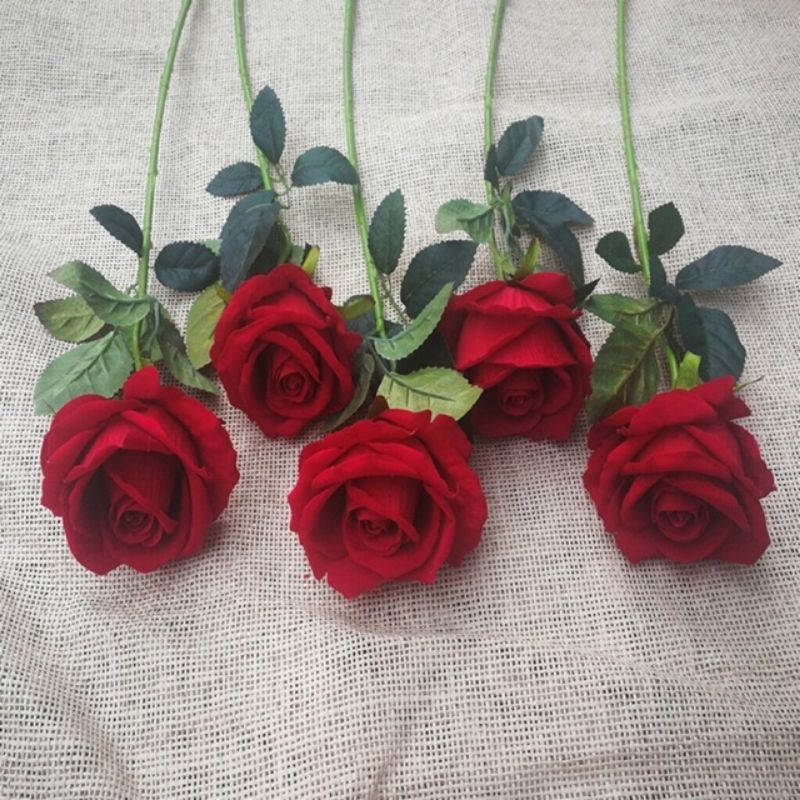 cành hoa hồng nhung đại - hoa lụa
