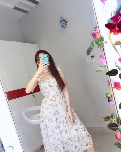 Đầm cánh tiên hoa nhí (hình thật+video) | BigBuy360 - bigbuy360.vn