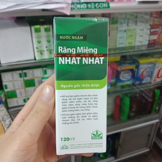 Nước Ngậm Làm Sạch Mảng Bám Chân Răng Nhất Nhất - Làm Sạch Khoang Miệng Chai 120ML