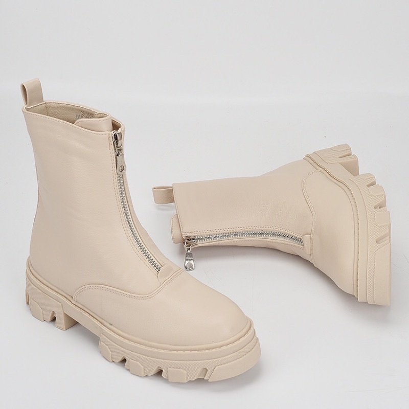 Combat boots da màu be và đen . xuất uk