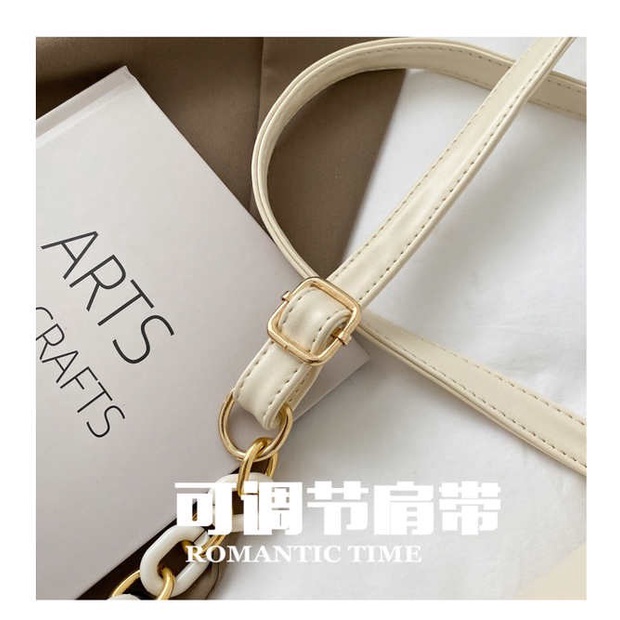 Túi Nữ Đeo Chéo Sang Chảnh Chất Liệu Da Pu Dày Dặn- Đen/Trắng