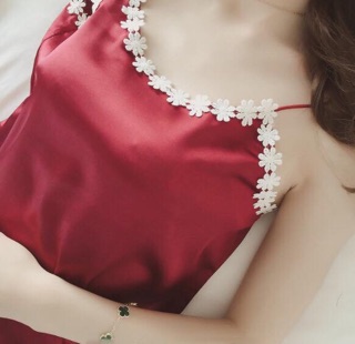 Bộ ngủ lụa 2 dây viền hoa