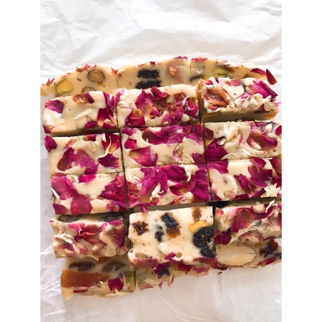 Cánh hoa hồng đỏ khô Làm trà/ Xông hơi/ Ngâm bồn tắm