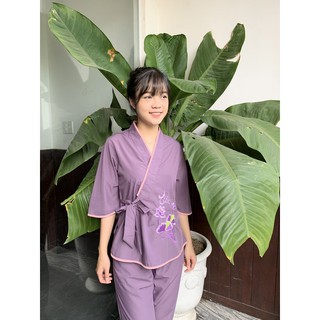 Trang phục đi chùa cột nơ