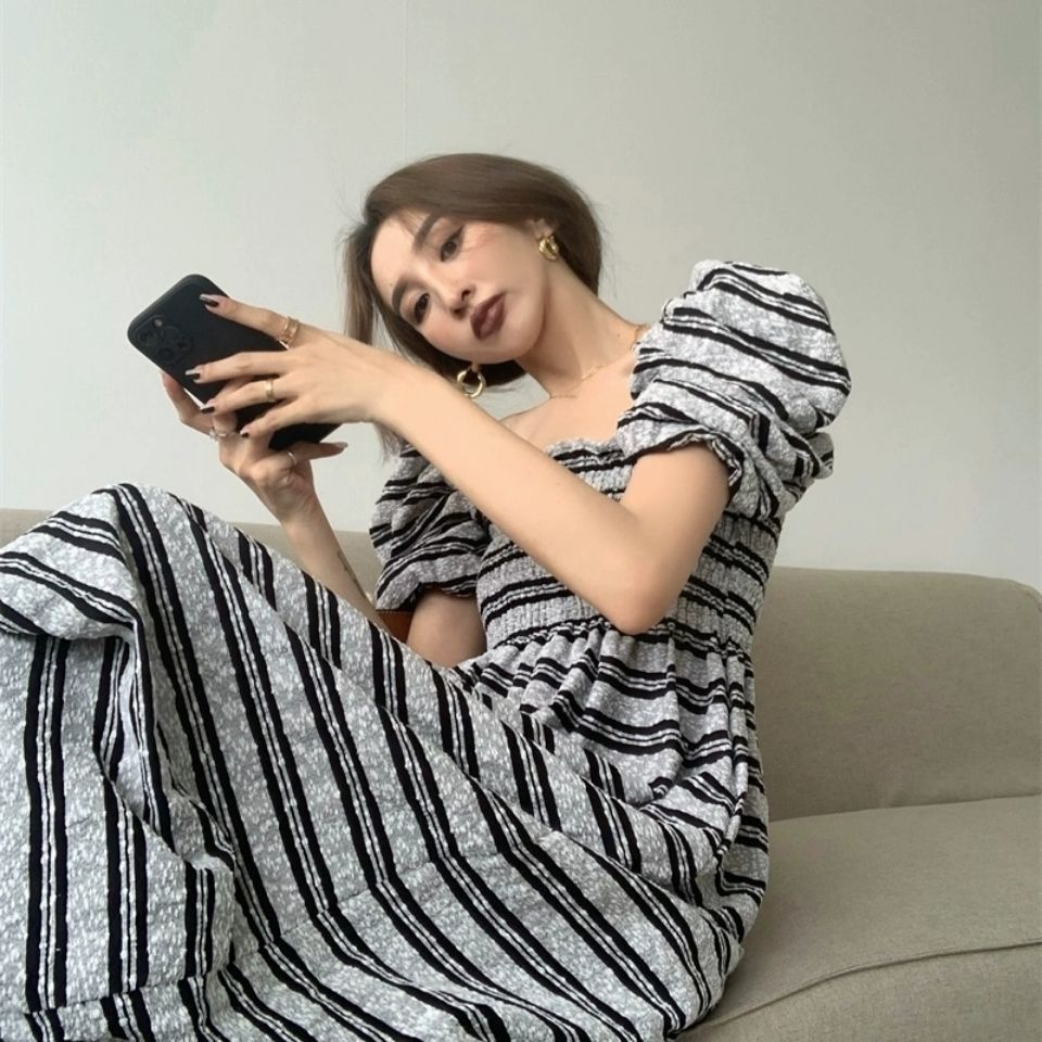 Đầm Dài Tay Ngắn Phồng Cổ Vuông Eo Cao Họa Tiết Kẻ Sọc Phong Cách Hàn Quốc Thời Trang Cho Nữ