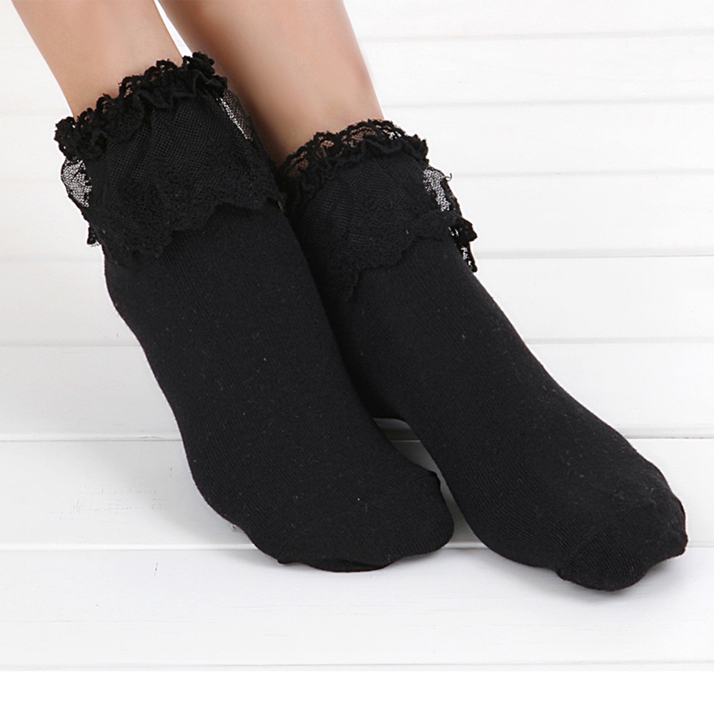 Tất phối ren phong cách vintage