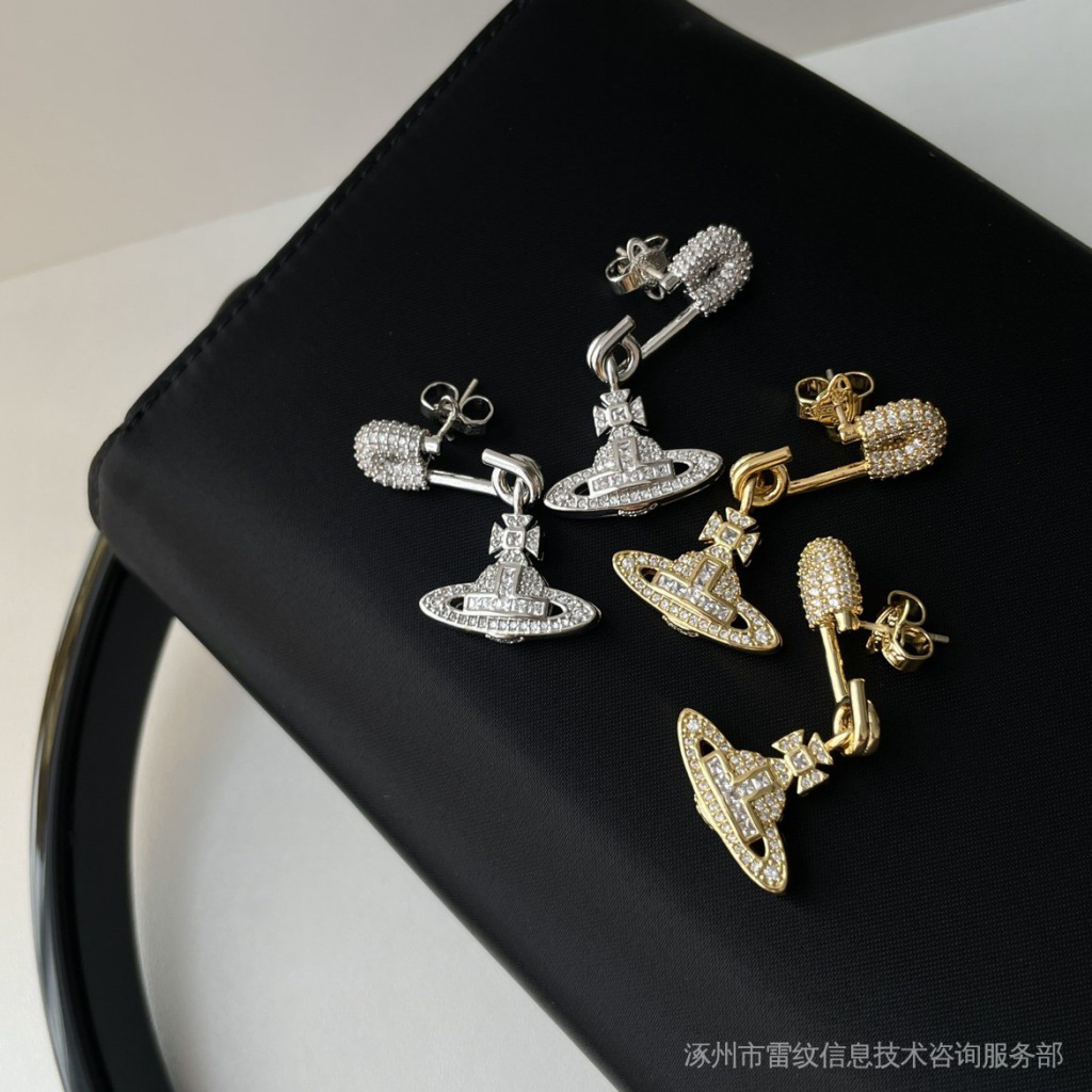 Khuyên Tai Kẹp Giấy VW 2021Ss VW