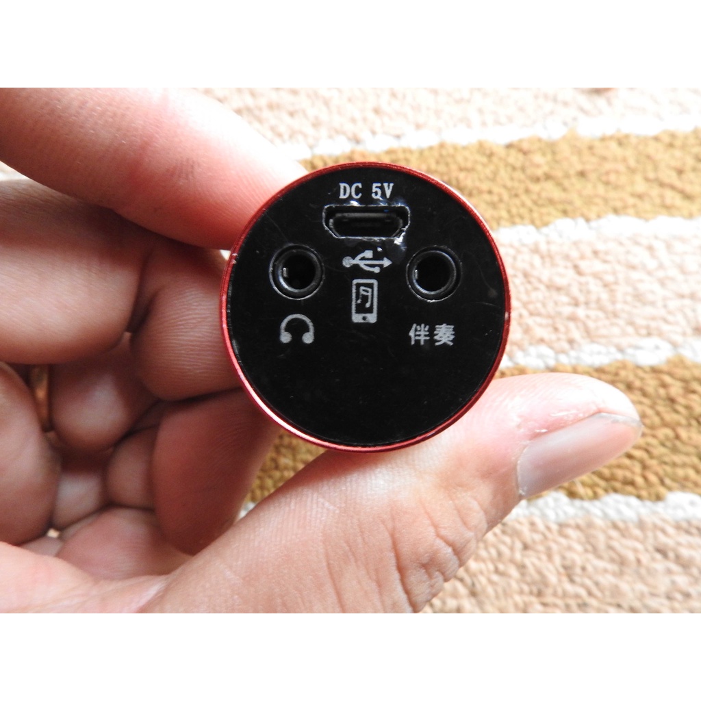 Thanh lý cái Mic hát Karaoke không dây còn lên nguồn sáng đèn cắm tai nghe còn hoạt động tốt không biết dùng thế nào