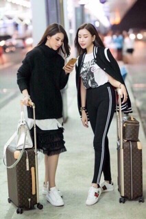 Quần legging thể thao sọc trắng