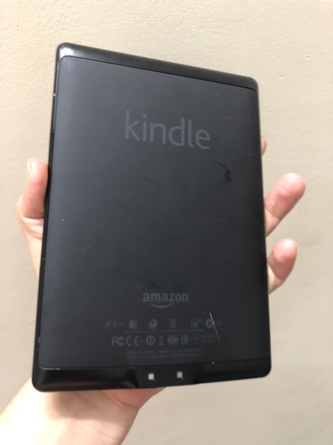 Máy đọc sách Kindle Basic 5th[ Tặng kèm đèn KoBo, kệ để kindle] | WebRaoVat - webraovat.net.vn