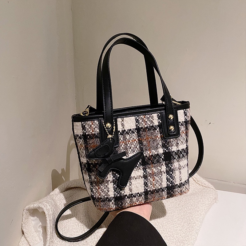 Túi Đeo Chéo Họa Tiết Sọc Caro Chất Lượng Cao Mới