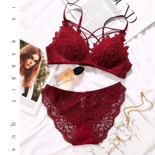 bộ lót ren 329  ren thêu ren  về duy nhât màu đỏ , long lanh cực luôn ce đat mua luôn nha đủ size 34,36,38..............