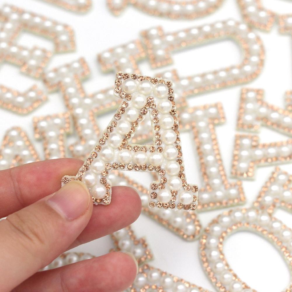 Sticker Ủi Thêu Hình Chữ Cái Màu Trắng Lấp Lánh