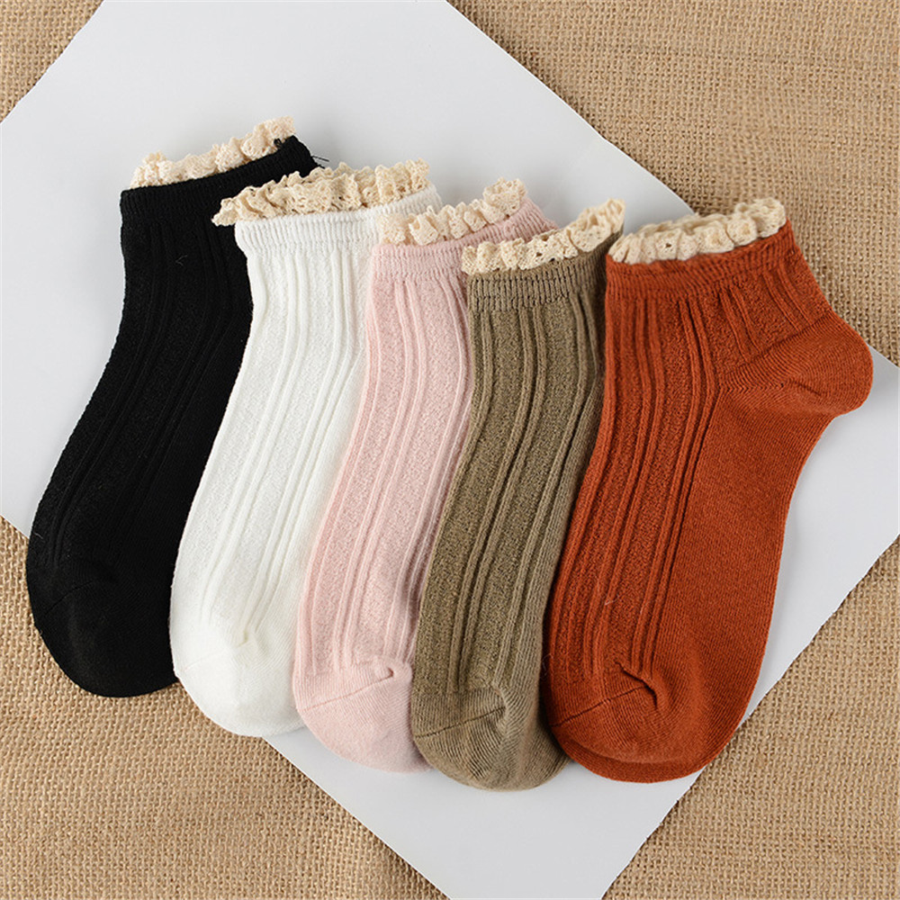 Tất Ngắn Phối Ren Đáng Yêu Cho Nữ