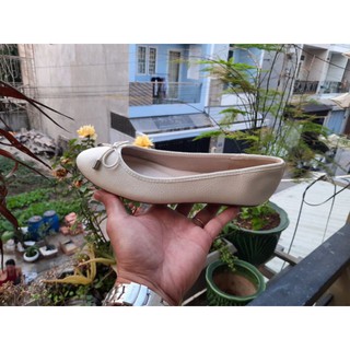 Giày xuất dư
